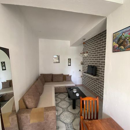 Lovely 2-Bedroom With Greenery View Durrës Kültér fotó
