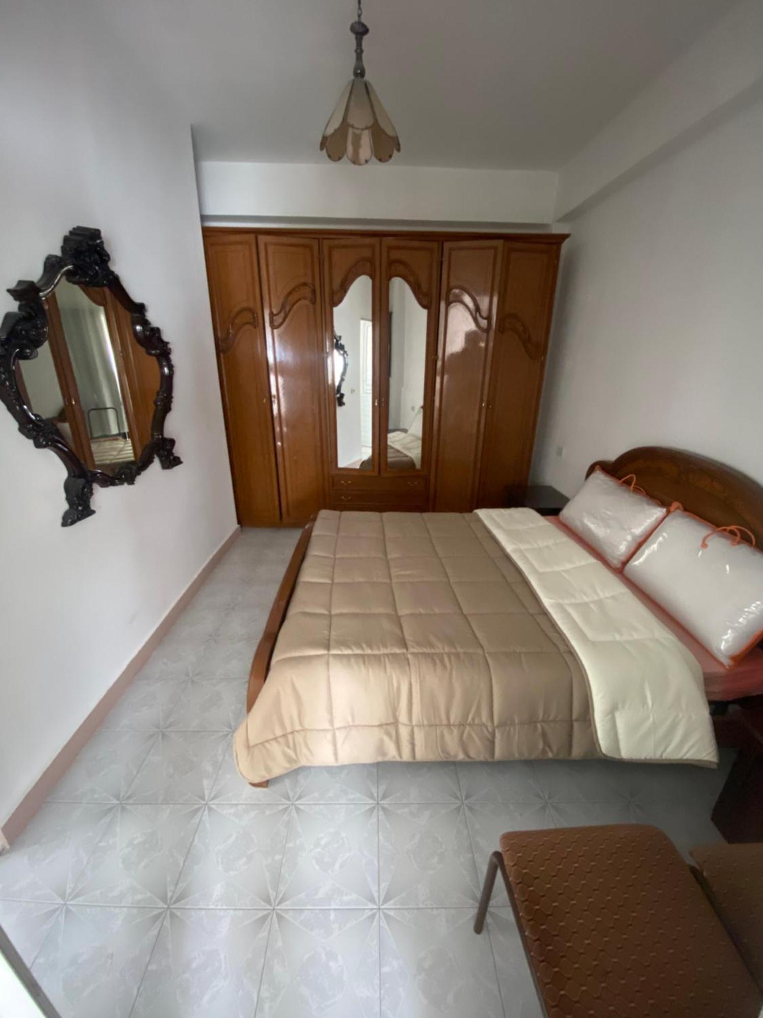 Lovely 2-Bedroom With Greenery View Durrës Kültér fotó